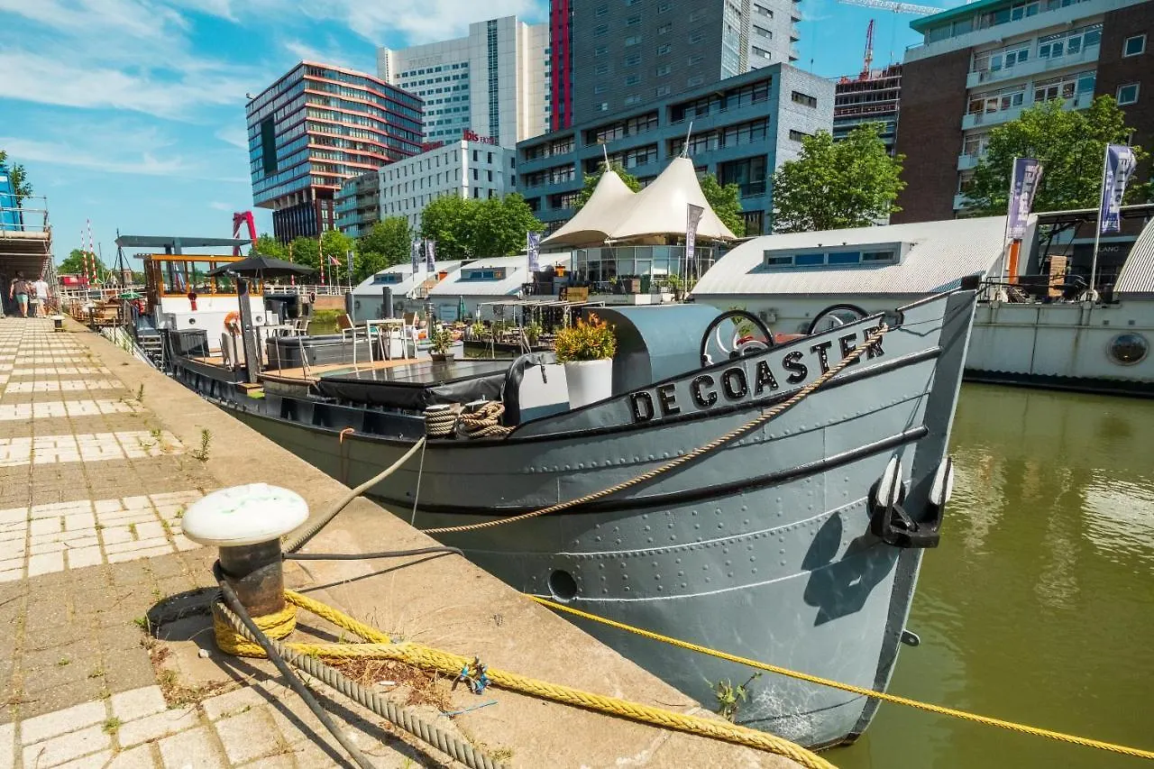 Hotel De Coaster & Aquarium Ponton Rotterdam Holandia